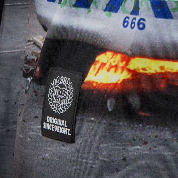 Koszulka Mass Denim T-shirt Burn Bi**h - black