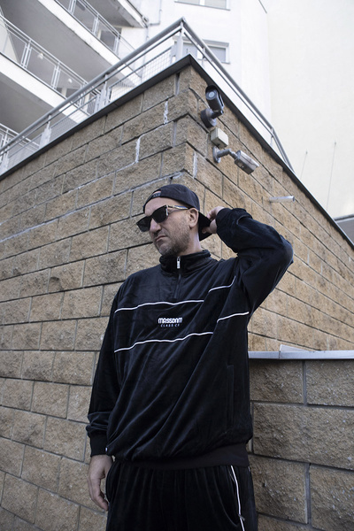 Mass DNM bluza Sweatshirt Classic Cut Velour Half Zip - czarna