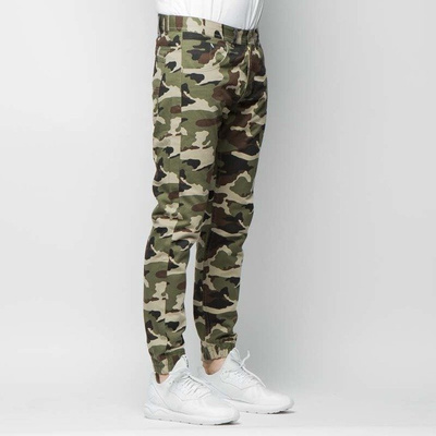 Mass DNM spodnie Base Joggers Sneaker Fit - woodland camo